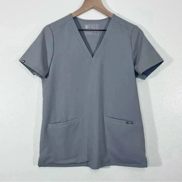 Figs Casma Three Pockets Light Gray Scrub Top - Picture 1 of 5